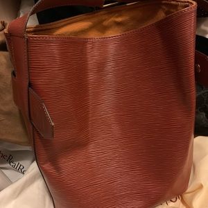 Louis Vuitton Tan Epi Bucket bag